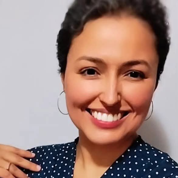 Luciana da Silva Barros